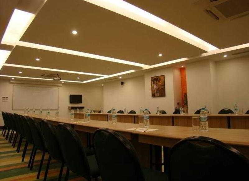 Lemon Tree Hotel Ченай Екстериор снимка