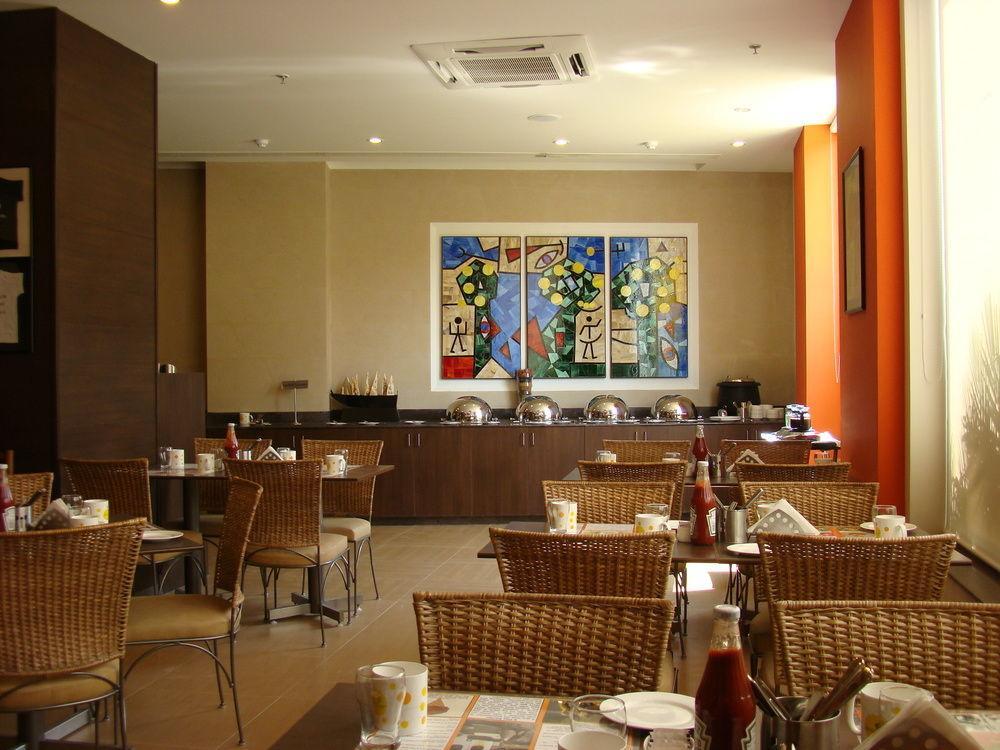 Lemon Tree Hotel Ченай Екстериор снимка