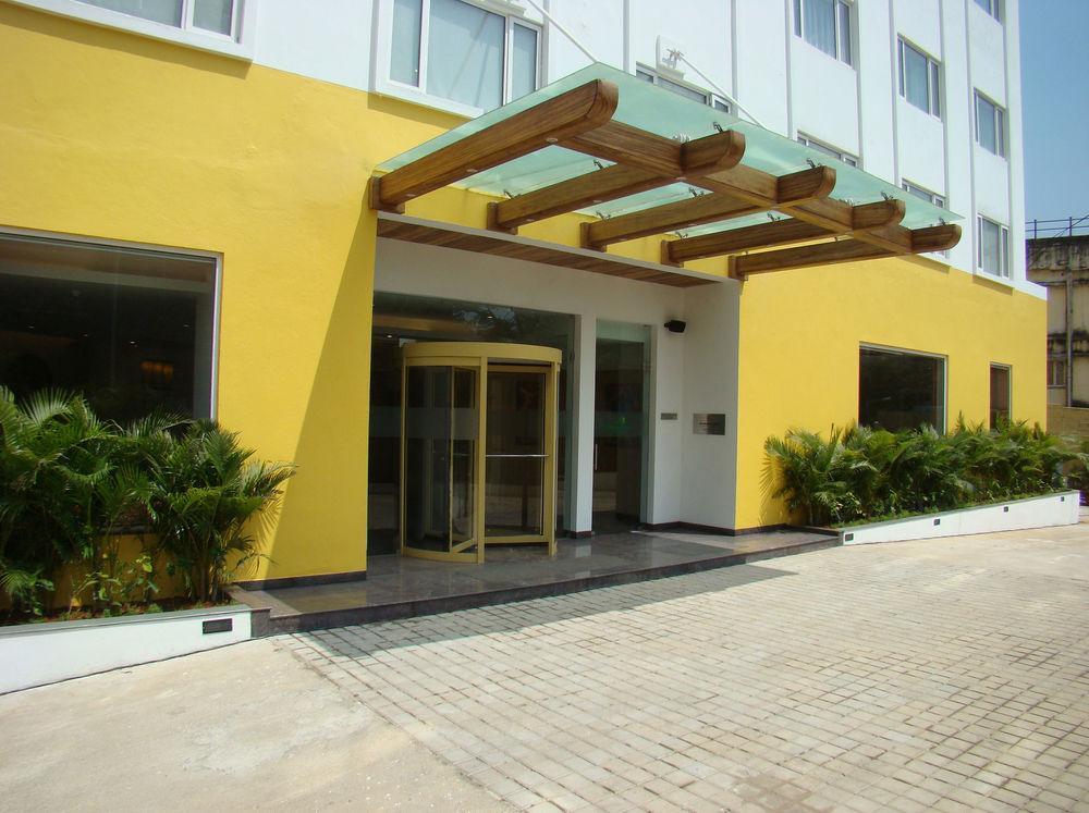 Lemon Tree Hotel Ченай Екстериор снимка