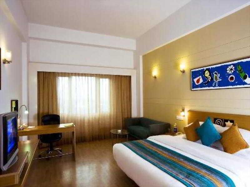 Lemon Tree Hotel Ченай Екстериор снимка